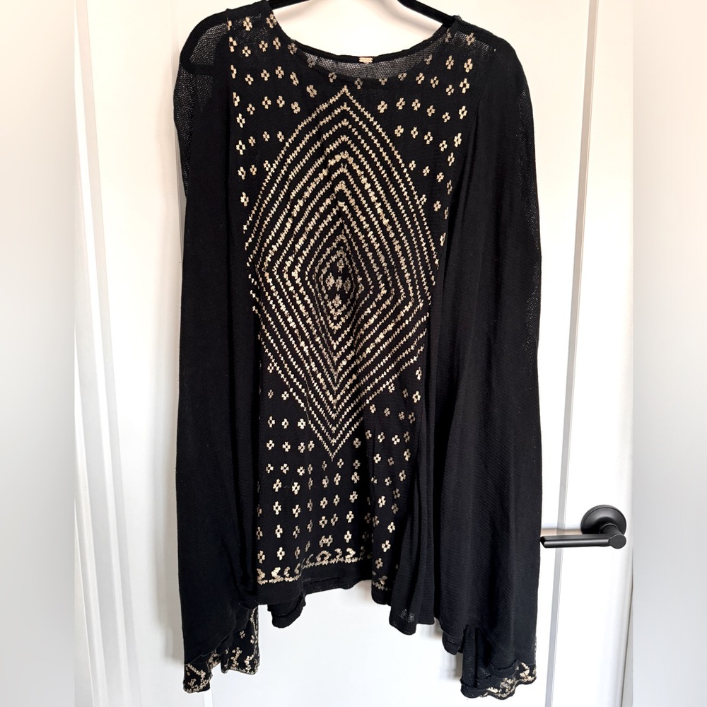 Free People top - Picture 2 of 3
